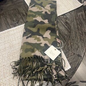 OP Camouflage Patterned scarf